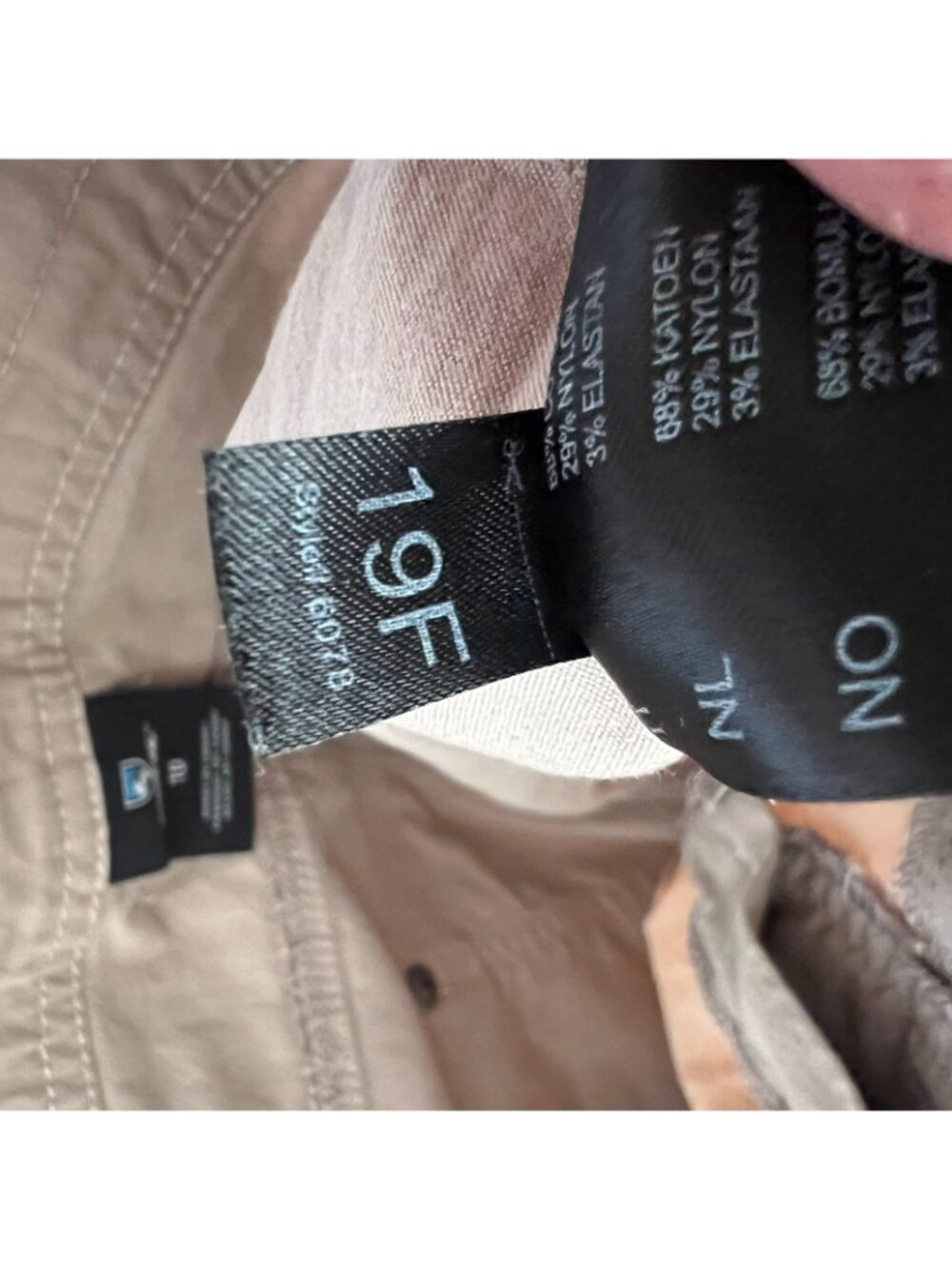 Kuhl Women's Splash 5.5" Khaki Hiking Outdoor Shorts Size 10 - Picture 8 of 8